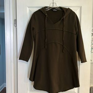 Angie hooded 3/4 sleeve sweatshirt